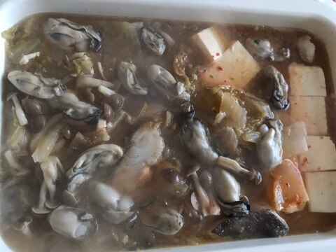 牡蠣とタラのキムチ鍋